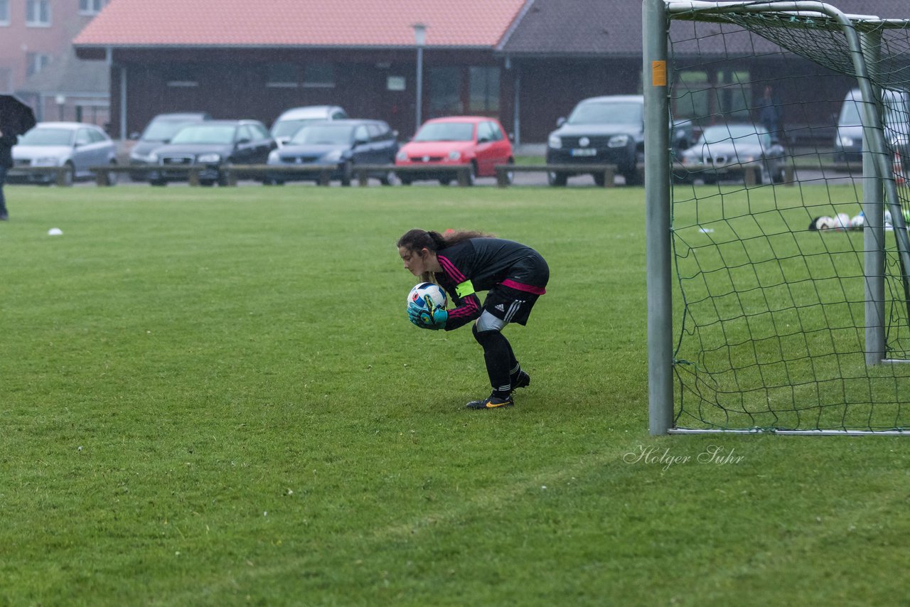 Bild 186 - wCJ SV Steinhorst/Labenz - VfL Oldesloe : Ergebnis: 18:0